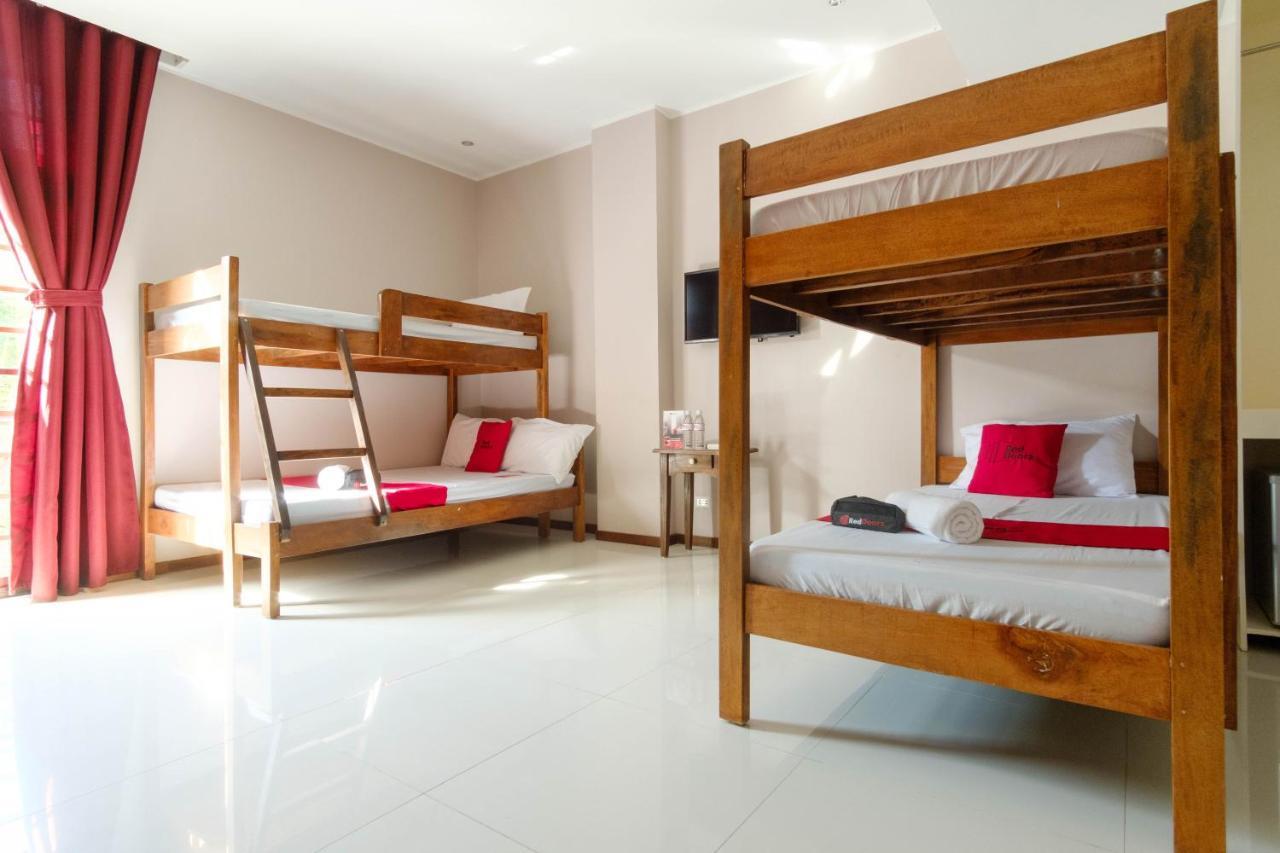 Reddoorz Plus @ West Nautical Road Puerto Galera Εξωτερικό φωτογραφία