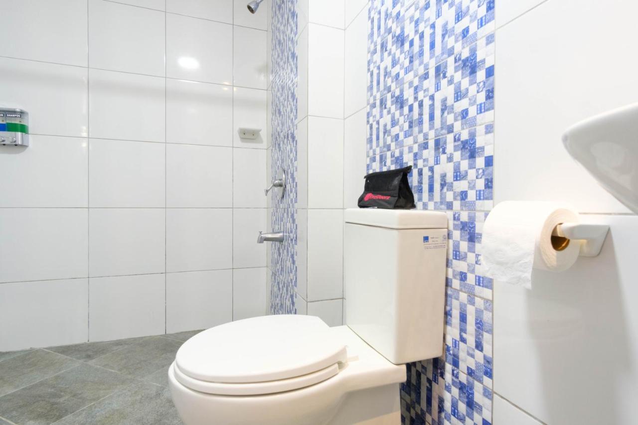 Reddoorz Plus @ West Nautical Road Puerto Galera Εξωτερικό φωτογραφία